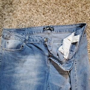 L.E.I. junior long boot cut jeans
